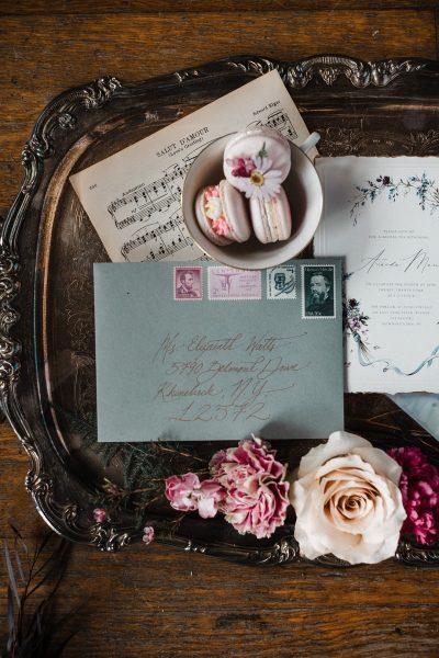 Enchantment-Amongst-Antiques_-A-Whimsical-Ethereal-Tea-Party-to-Celebrate-the-Bride-To-Be_Emma-Dallman-Photography_parlor-vintage-49_low